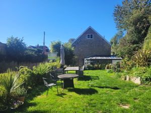 Photo 30- click for photo gallery